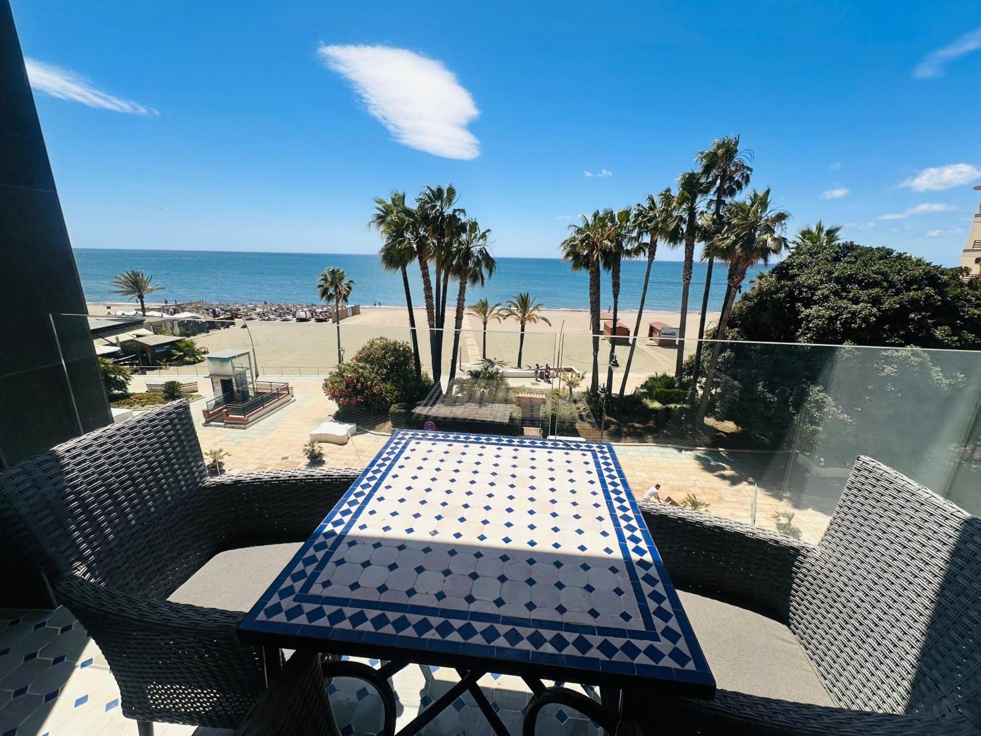 Appartement La Viu à Estepona Extérieur photo